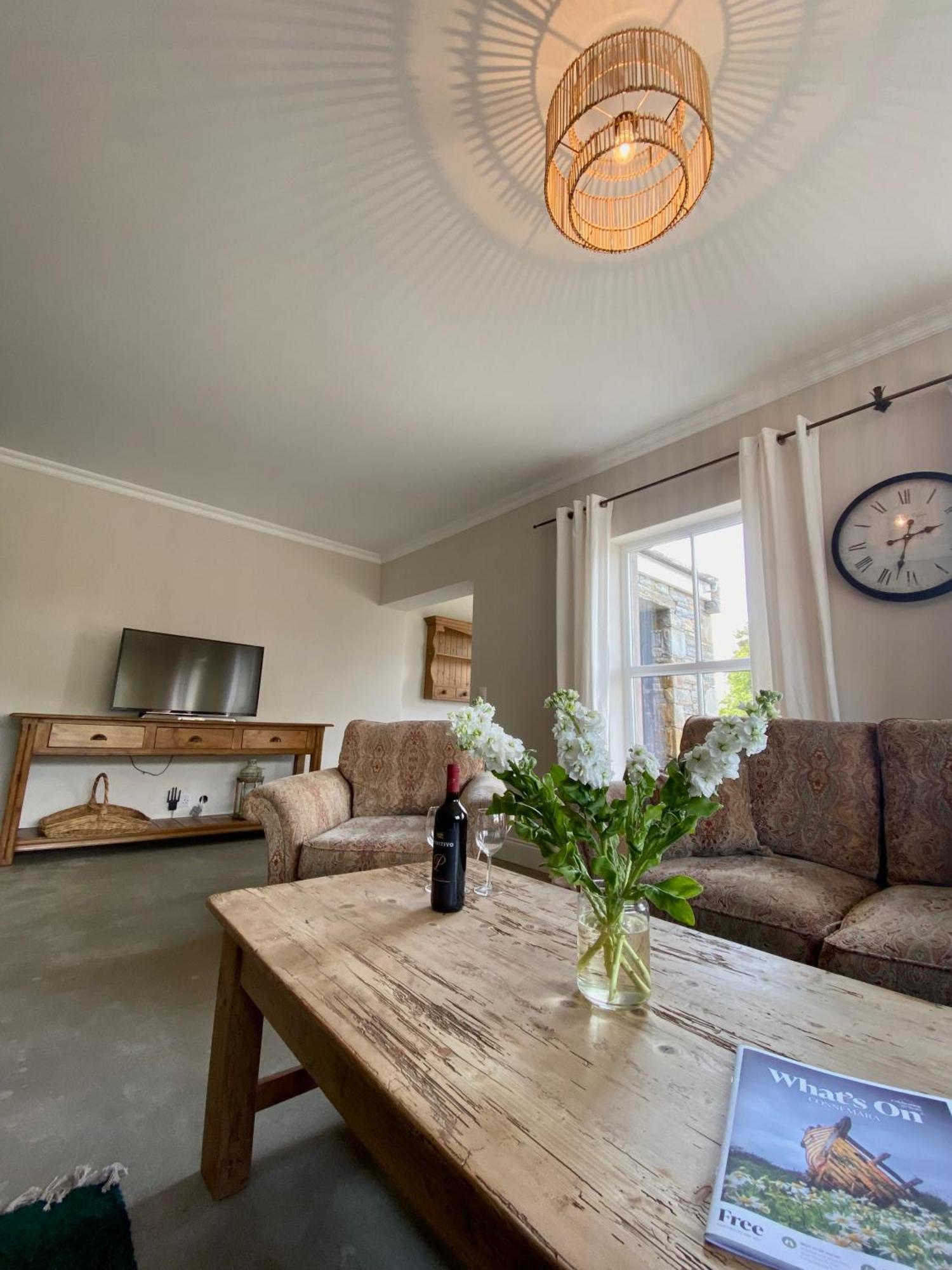 Shanakeever Farm - 3 Bedroom Apartment Clifden Eksteriør bilde